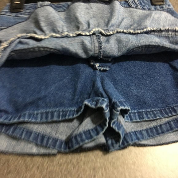Cherokee Denim Ruffled Skirt w Denim Shorts 7/8 M - Picture 4 of 5